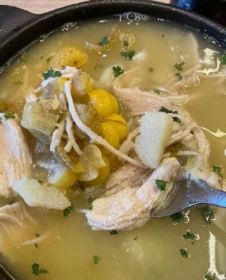  Ajiaco! A Colombian Delight Featuring Hearty Potato Chunks and a Soul-Soothing Chicken Broth