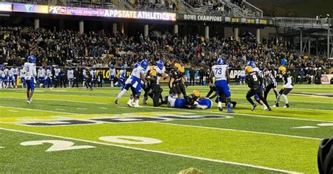 How Long to Football Games Last: A Journey Through Time and Space