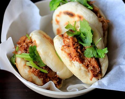  Tang Bao Rou Jia Mo: Can This Steamed Bun Stuffed With Juicy Pork Belly Fulfill Your Spicy & Savory Cravings?